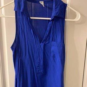 Old Navy Sleeveless V-Neck Top